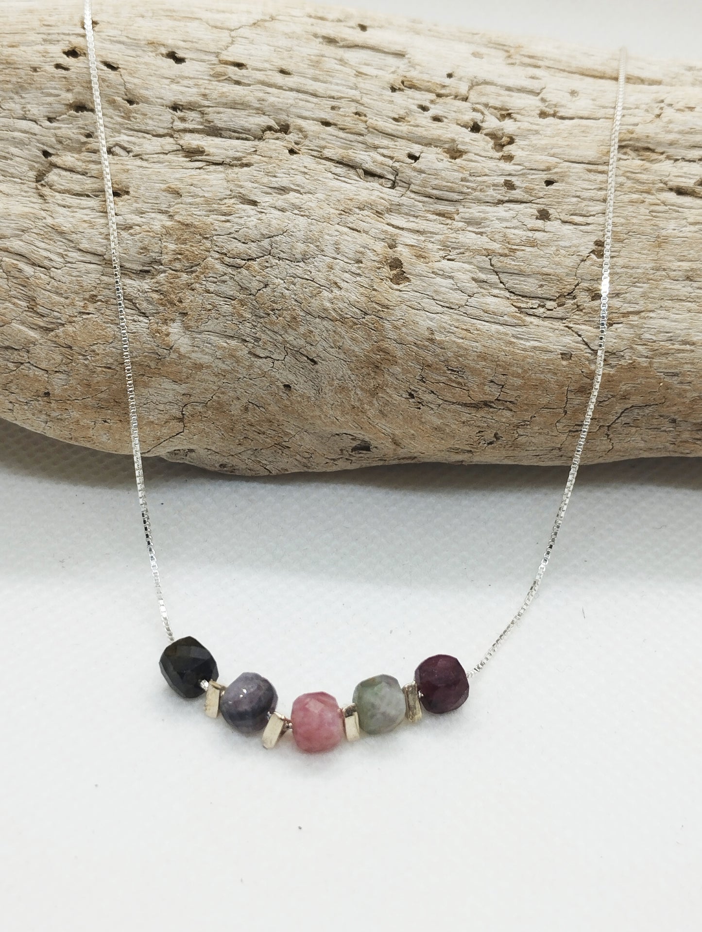 Chaine fine Tourmalines multicolores