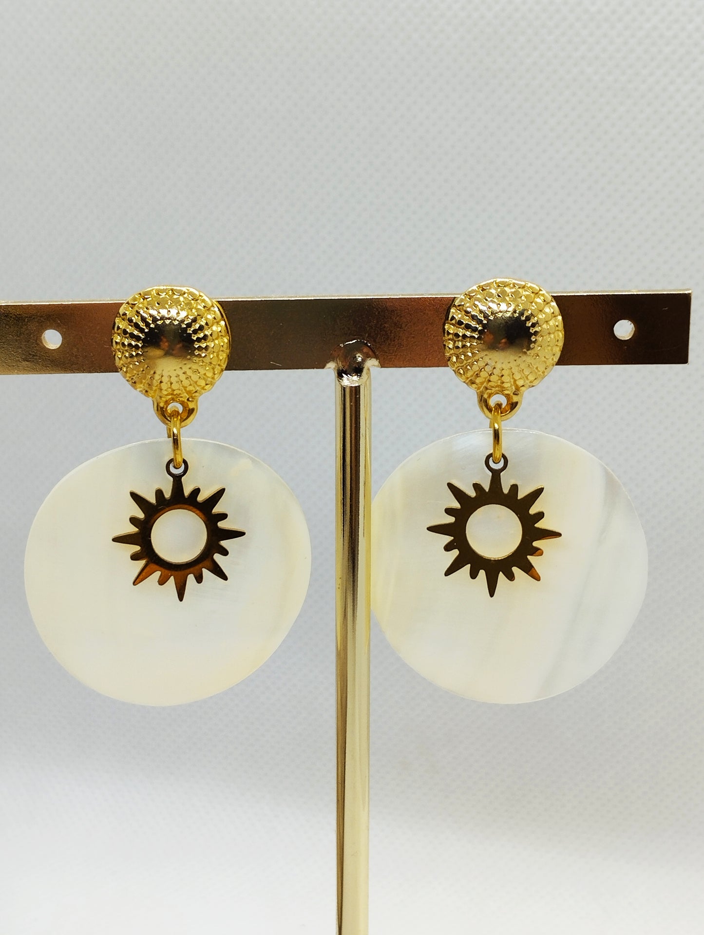 Boucles Nacres EVA