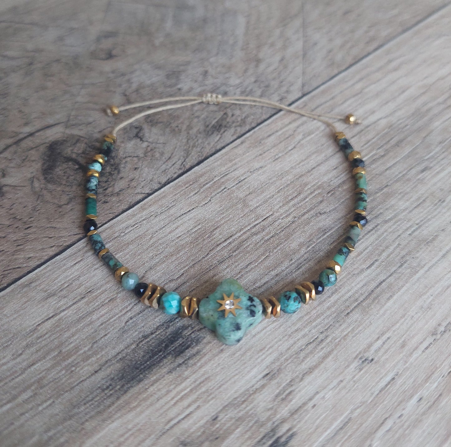 bracelet ajustable en turquoises africaines naturelles