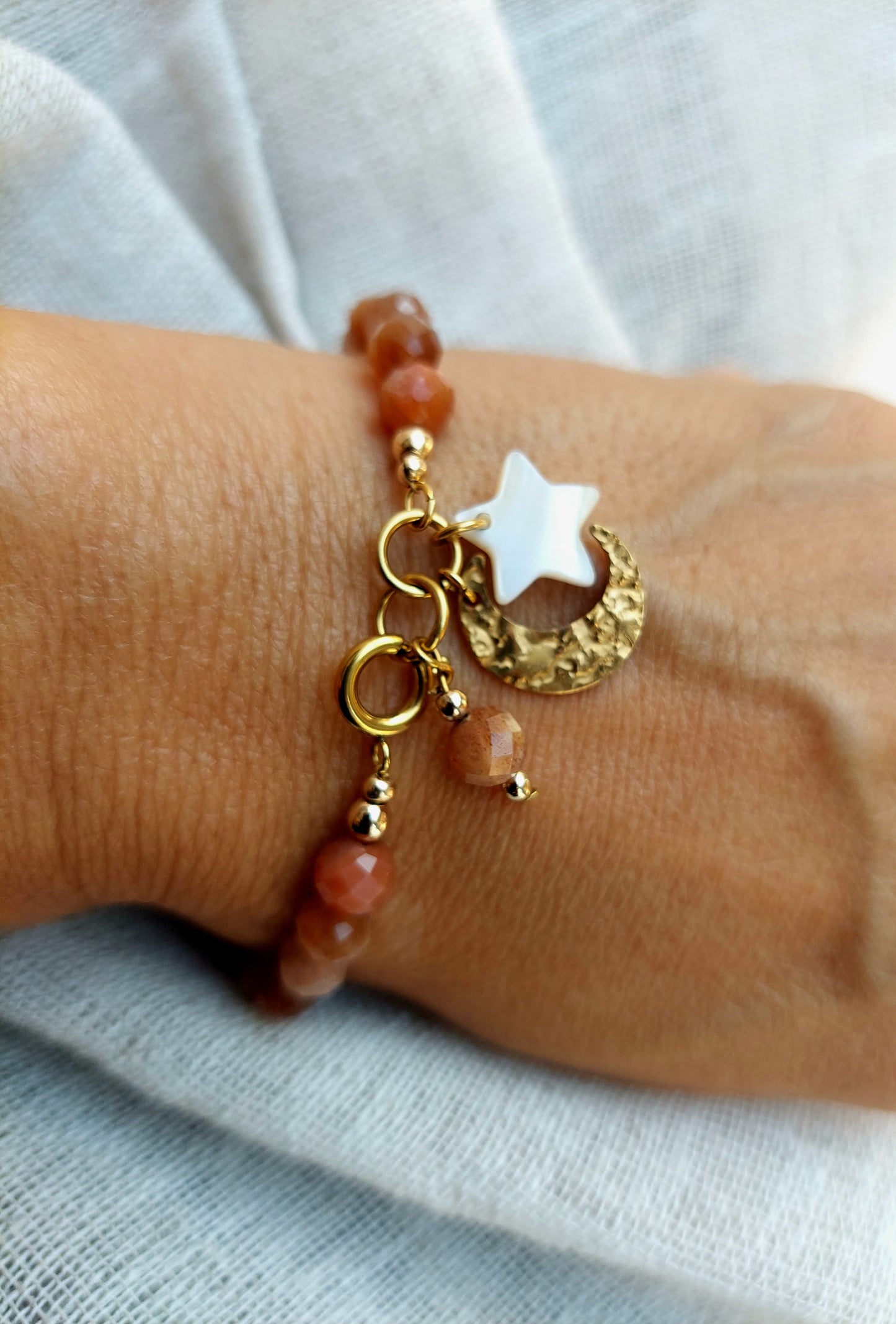 Bracelet pierre de soleil confectionné à la main acier 316 L