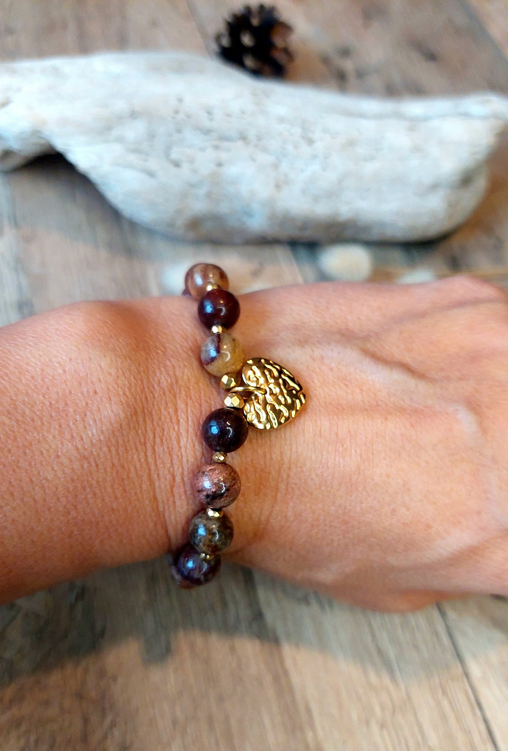 Bracelet élastique chrysocolle brown et acier inoxydable 
