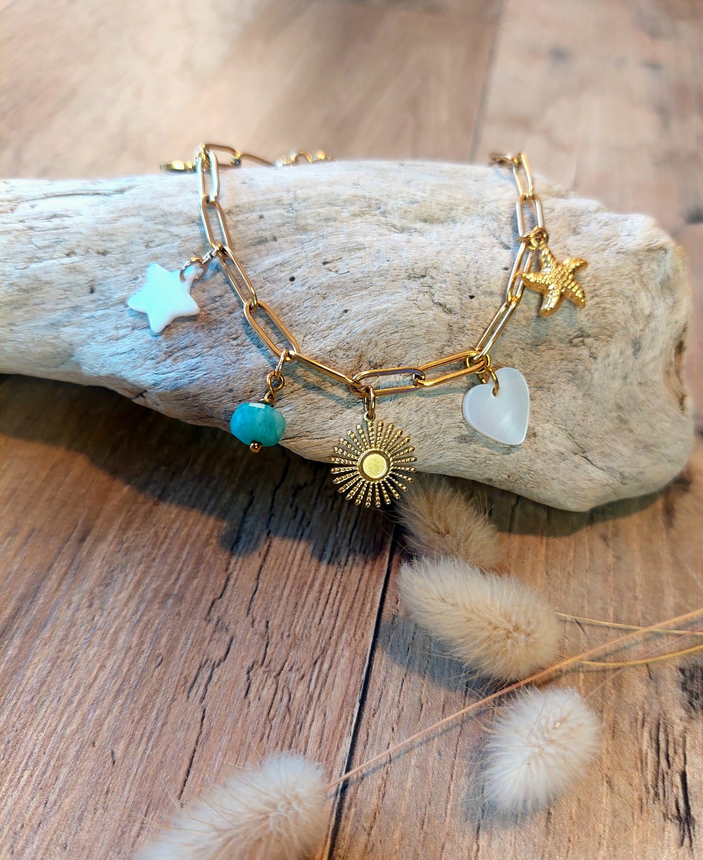 bracelet pampilles amazonites nacre naturelle et pendentifs acier inoxydable fait main