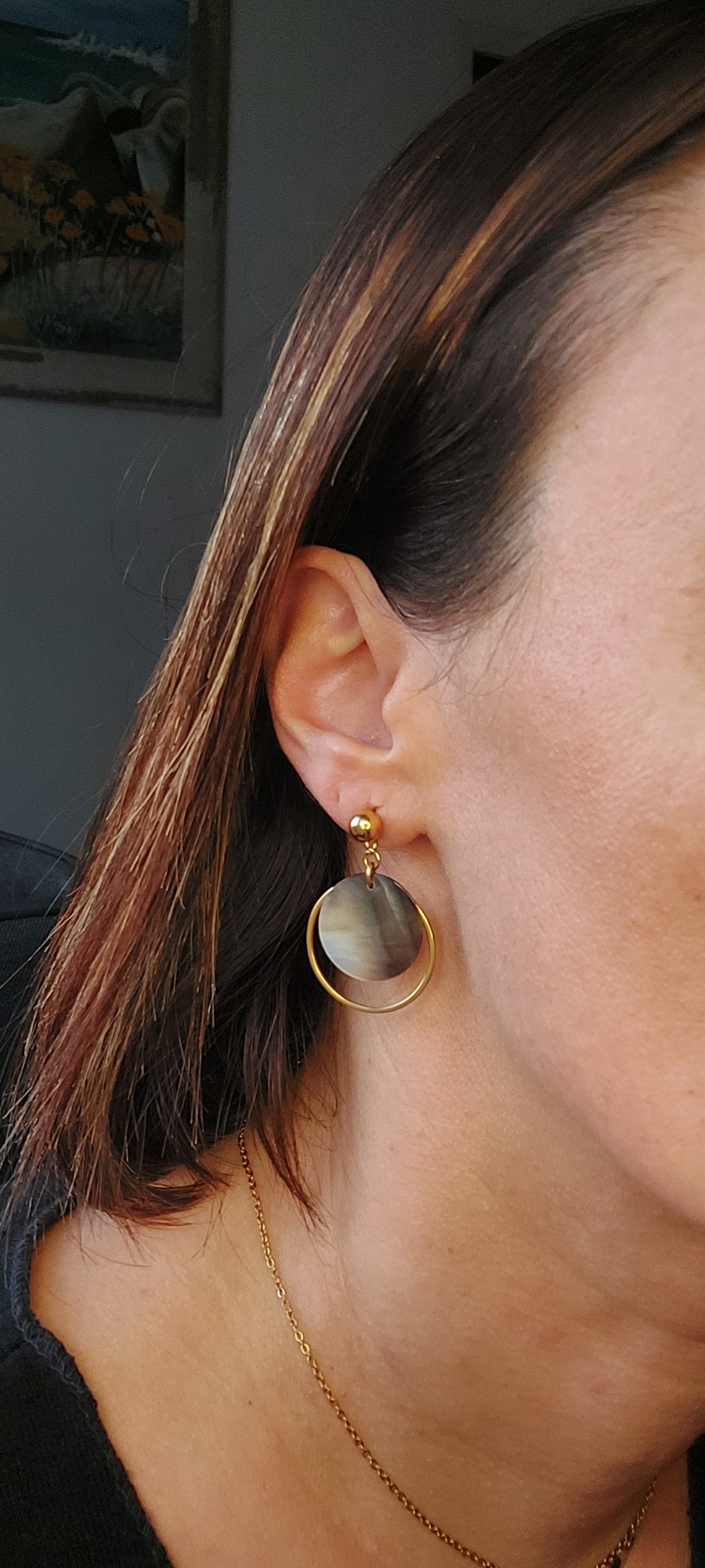 Boucles d'oreilles élégantes et Bohèmes en nacre et acier inoxydable 