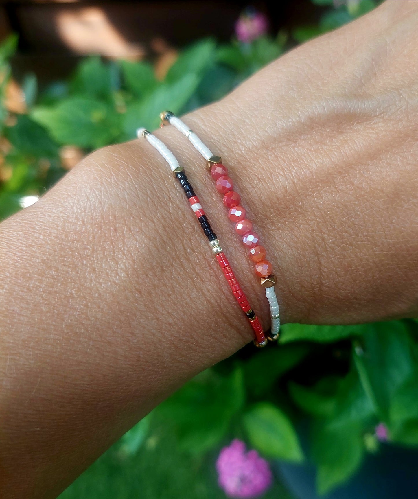 Bracelet double tour en miyuki et cristaux de bohème rouge noir blanc et doré  fait main pour femme