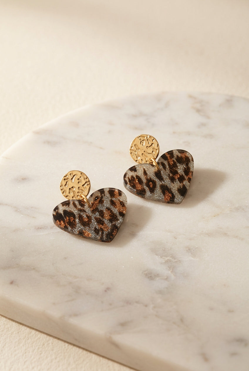 Clous d'oreilles bohèmes fantaisies acier inoxydable chirurgical et cœur en acétate léopard, bijou pour femme