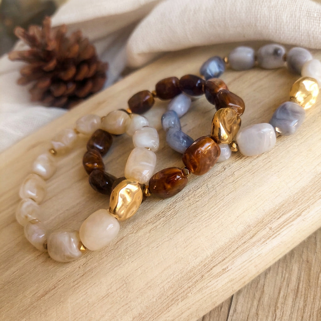 Bracelet tendance perles acryliques rectangles sur élastique,  style moderne actuel et bohème pour femme