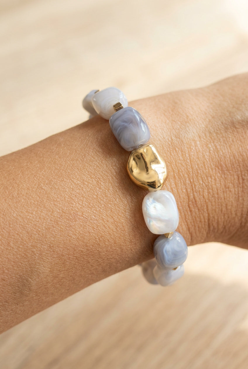 Bracelet élastique perles acryliques gris blanc marbré style bohème femme