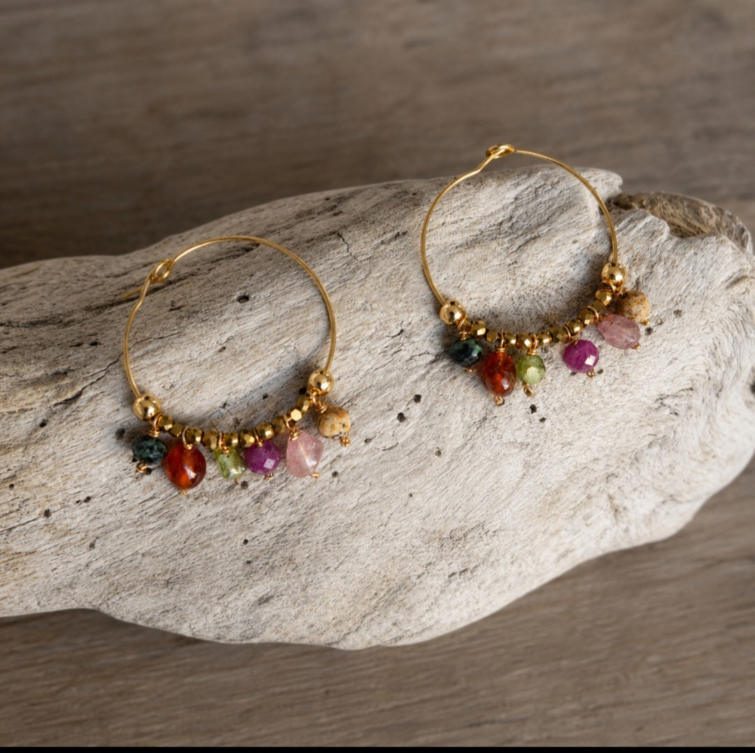 Boucles d'oreilles créoles en acier 316L avec pampilles faites main en perles naturelles