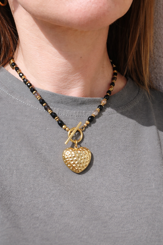 Collier bohème porté en obsidienne noire et grise et hématites dorées –bijou unique fait main